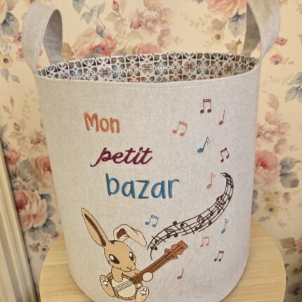 PANIER A JOUETS "PRET A OFFRIR" Lapin Musicien - Grand modèle 30cm